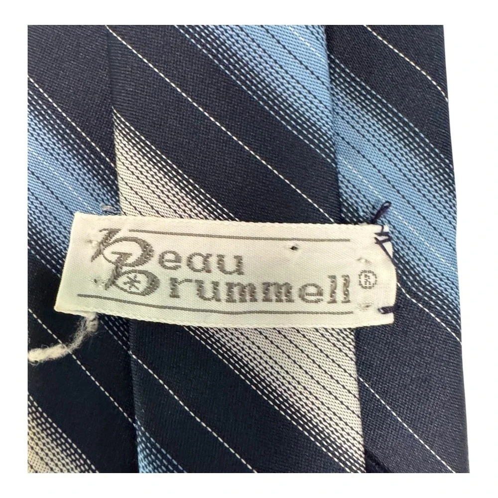Beau Brummell touch sophisticated